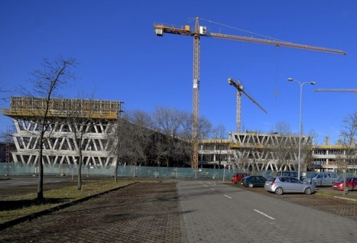 Új irodaház épül, és a reptér is megújul Debrecenben