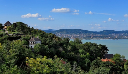 Elnyelte a tavasz lendületét a Balaton